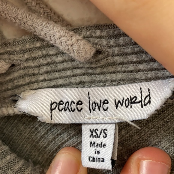 Sweater - Picture 2 of 4